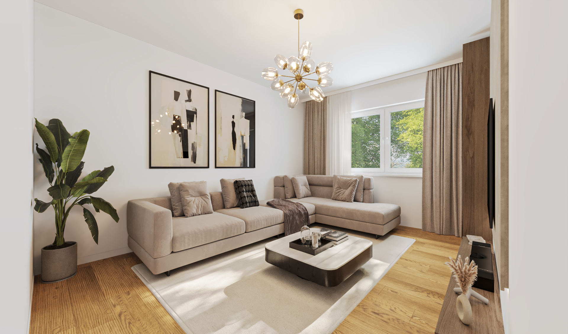Helles, modern eingerichtetes Wohnzimmer mit einem großen L-förmigen Sofa in Beige, einer Strelitzia-Pflanze, Couchtisch und zwei modernen abstrakten Wandbildern. Eine goldene Pendelleuchte und ein großes Fenster mit Blick auf einen grünen Park.